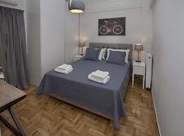 Unique Apartment near Acropolis by GHH