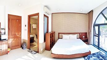 Aris Beach Apartment & Hotel