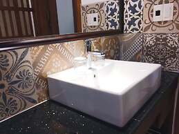 Aris Beach Apartment & Hotel