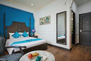 Manoir Des Arts Hotel