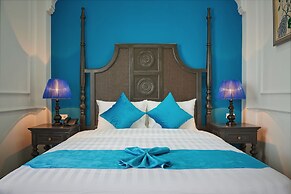 Manoir Des Arts Hotel