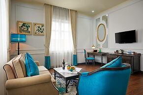 Manoir Des Arts Hotel