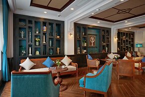 Manoir Des Arts Hotel