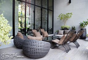 City Park Luxury Home