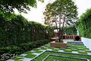 City Park Luxury Home