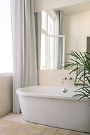 Dona Graca Lisbon Apartments