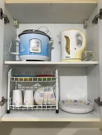 One Palm Tree Apartments