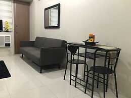 One Palm Tree Apartments