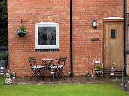 Beautiful Coach House