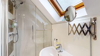 Beautiful Coach House