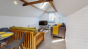 Beautiful Coach House