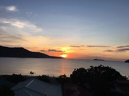 Seabreeze Beach Lodge