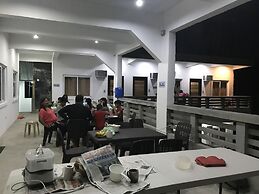 Seabreeze Beach Lodge