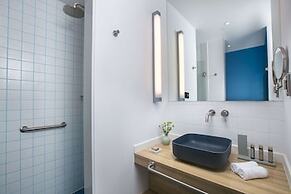 Campanile Shanghai Jing An Hotel