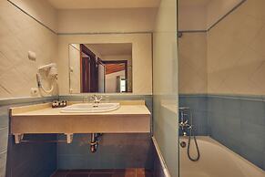 Hotel Rural Es Riquers