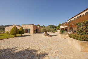 Hotel Rural Es Riquers