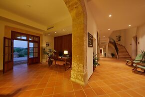 Hotel Rural Es Riquers