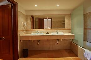 Hotel Rural Es Riquers