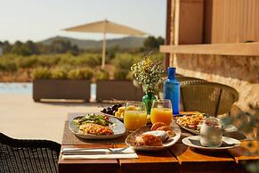 Hotel Rural Es Riquers