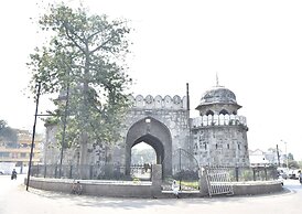 Hotel Royal Front Residency