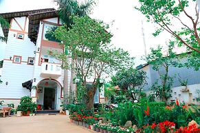 Hoai Huong Homestay