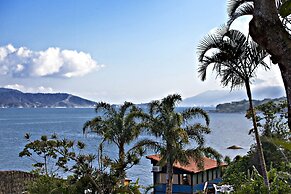 Pousada Isola Bella - Sobre o Mar