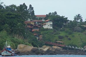 Pousada Isola Bella - Sobre o Mar