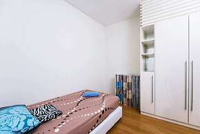 Bintang Fairlane Home