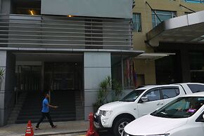 Bintang Fairlane Home