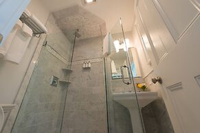 Serenity Inn Newport