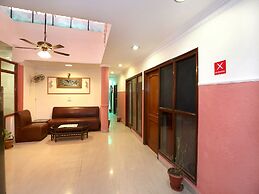 OYO 990 Hotel Paradise