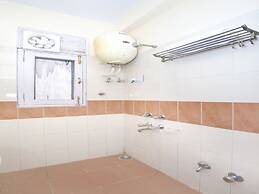 OYO 990 Hotel Paradise