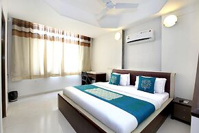 OYO 1496 Hotel Sky 5