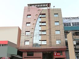 OYO 1671 Hotel Sundaram