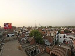 OYO 1671 Hotel Sundaram