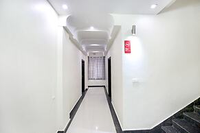 Capital O 9235 Hotel Nayyar