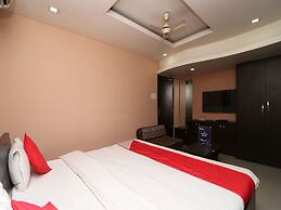 OYO 11722 Crystal Guest House