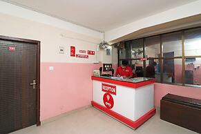 OYO 4979 Prabha Palace Lodge