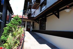 Apartamento Pedras Brancas 016