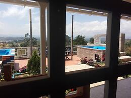 LookOut Lodge Mirador de Guatape