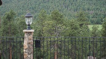 Arrowhead Manor Bed & Breakfast Inn & Event Center