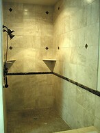 Arrowhead Manor Bed & Breakfast Inn & Event Center