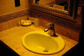 Arrowhead Manor Bed & Breakfast Inn & Event Center