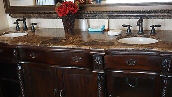 Arrowhead Manor Bed & Breakfast Inn & Event Center