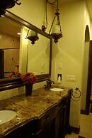 Arrowhead Manor Bed & Breakfast Inn & Event Center