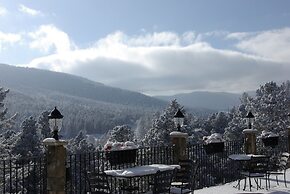 Arrowhead Manor Bed & Breakfast Inn & Event Center