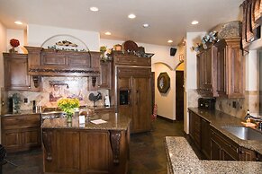 Arrowhead Manor Bed & Breakfast Inn & Event Center