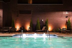 Courtyard by Marriott Charlotte Northlake