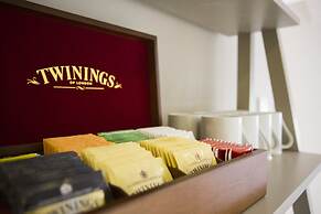 The Browns' Luxury Guest Suites