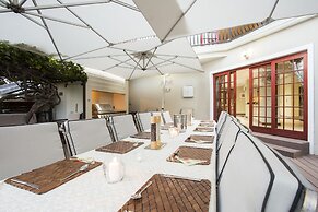 The Browns' Luxury Guest Suites